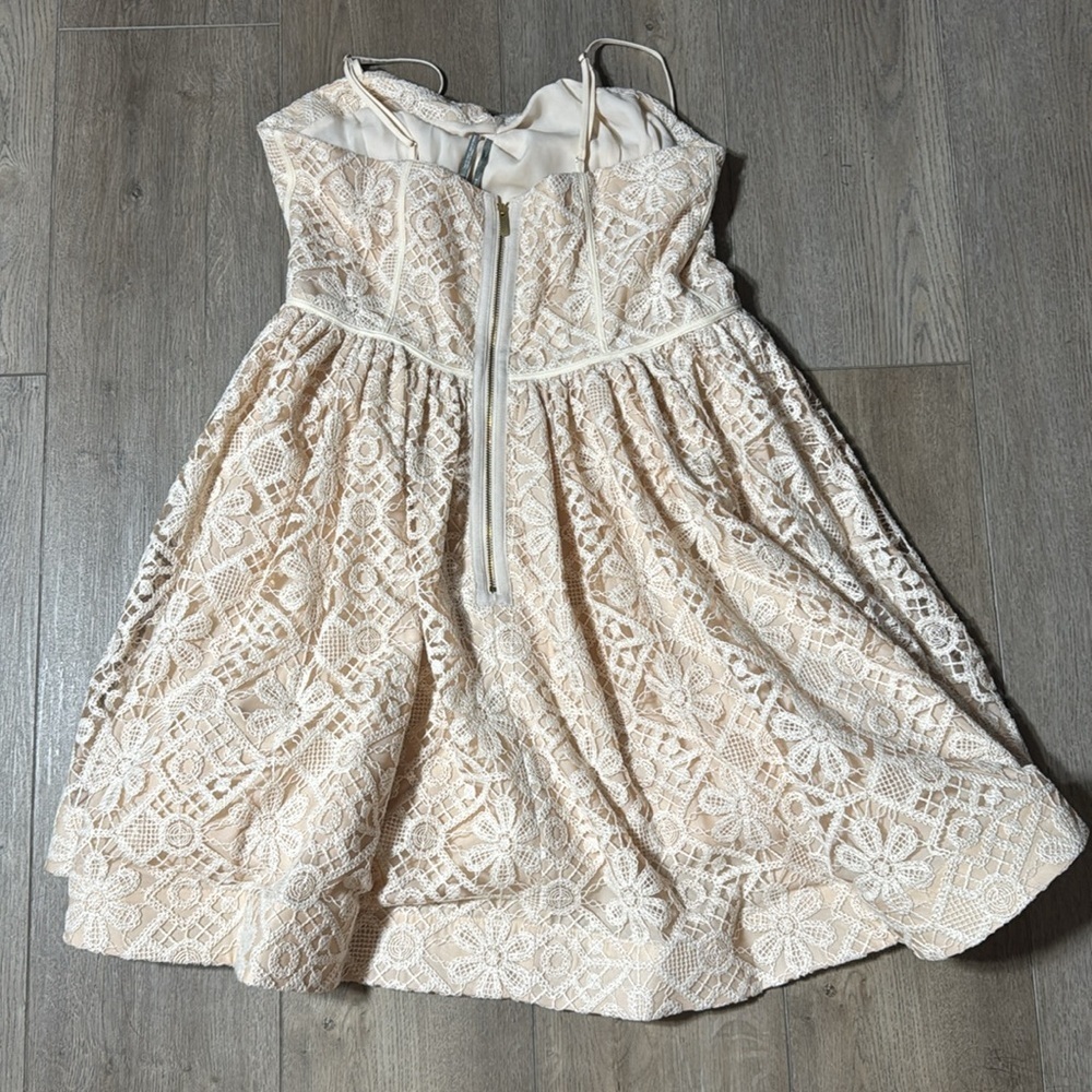NWT! By Anthropologie Lace Basque-Waist Mini Dress in Ivory - Multiple🛋️🍊🪑 - Picture 6 of 13